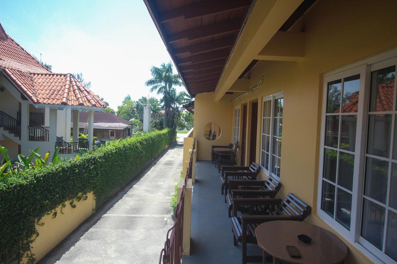 Moonrisevillas Negril Exteriör bild