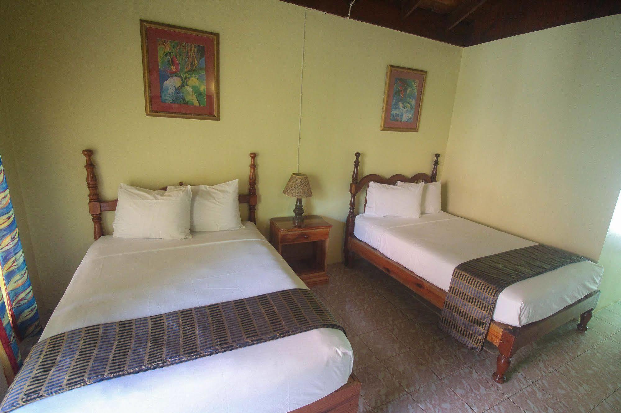 Moonrisevillas Negril Exteriör bild